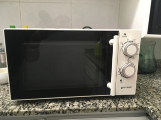 Microondas Grunkel 20L Blanco con Grill