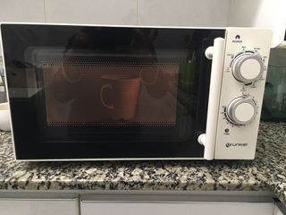 Microondas Grunkel 20L Blanco con Grill
