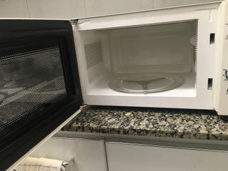 Microondas Grunkel 20L Blanco con Grill