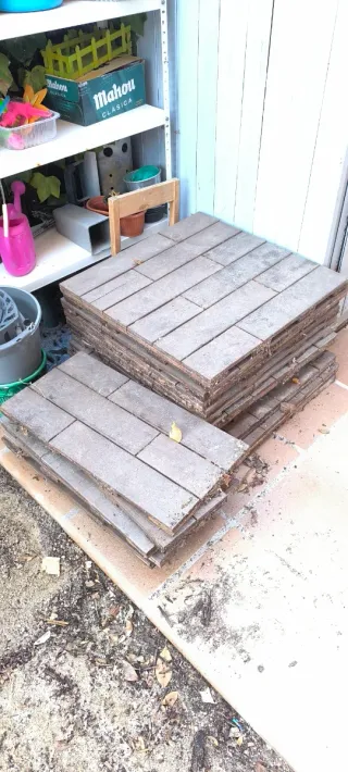 Baldosas de madera para jardín 60x60cm