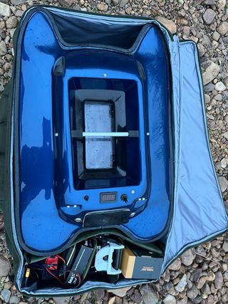 Barco cebador Alfa GPS y Sonda