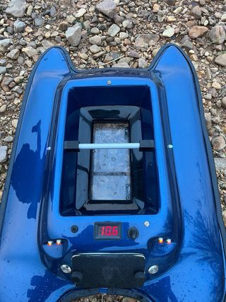 Barco cebador Alfa GPS y Sonda