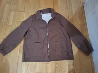Chaqueta ligera marrón