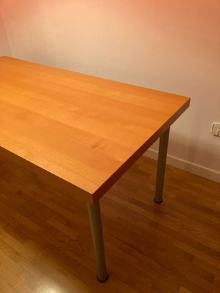 Mesa de salón madera y metal