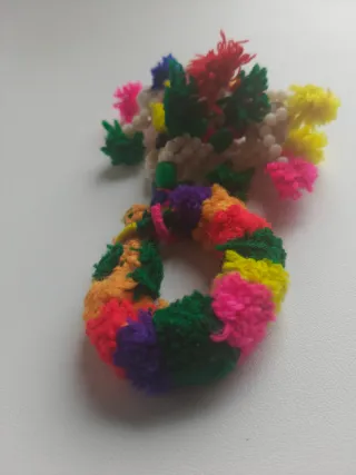 Pompon artesanal colores India 1