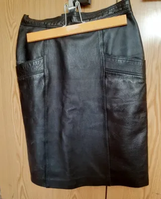 Falda de cuero premium