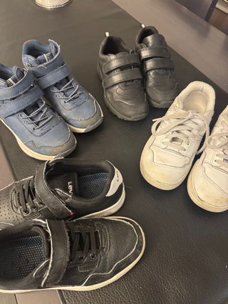 Confezione di scarpe sportive per bambini + REGALO