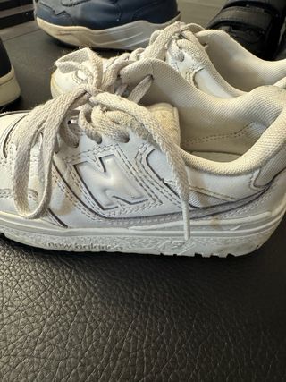 Confezione di scarpe sportive per bambini + REGALO