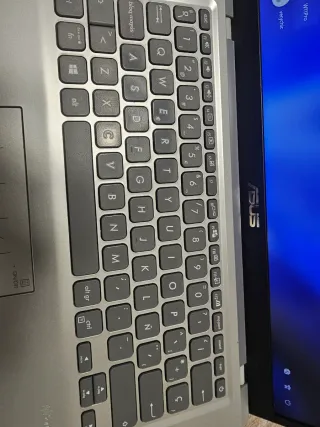 Portátil ASUS F415EA