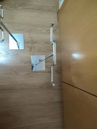 Espositori per borse e sciarpe