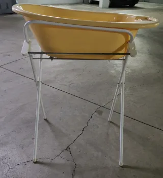 Bañera para bebé con soporte