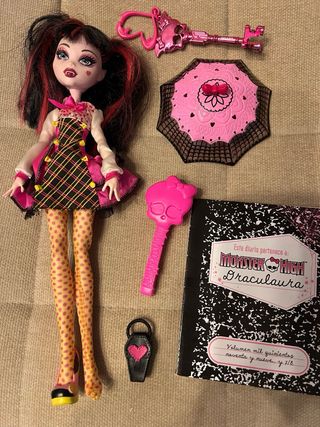 Muñeca Monster High Draculaura con Accesorios