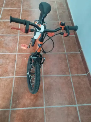 Bicicleta infantil Btwin naranja