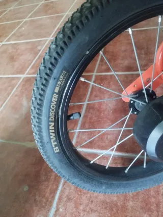 Bicicleta infantil Btwin naranja