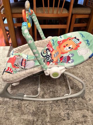 Hamaca Mecedora Musical Baby Spa