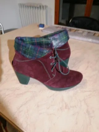 Scarponcini donna pelle scamosciata