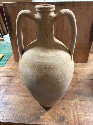 Cántaro de barro antiguo de Turquía