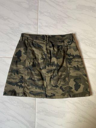 Falda militar Stradivarius