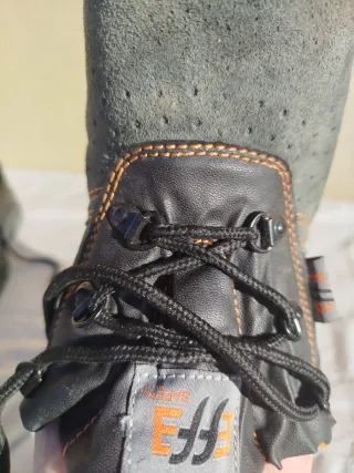 Scarpe antinfortunistiche n. 41