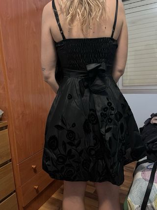 Vestidos de fiesta elegantes.