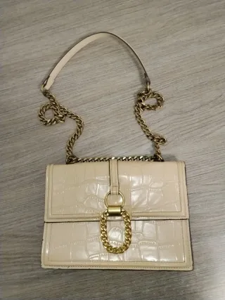 Bolso Beige Cadena Dorada