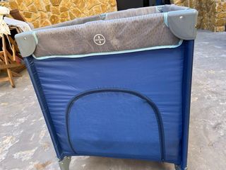 Cuna de viaje plegable