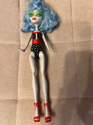 Muñeca Monster High Ghoulia Yelps Skull Island