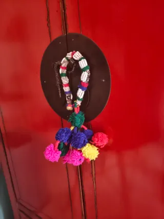 Adorno Pompones Artesanal India 3