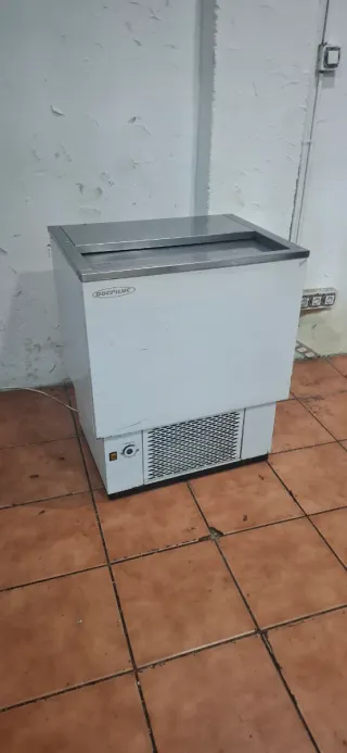 Botellero industrial blanco