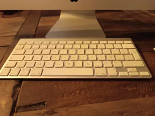 iMac 21.5 (mediados 2011)