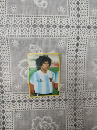 Cromo Maradona Futbol En Acción