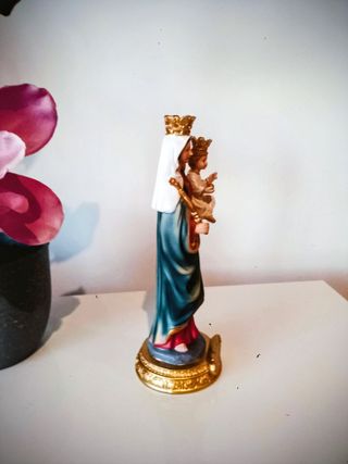 Figura María Auxiliadora 21cm Resina