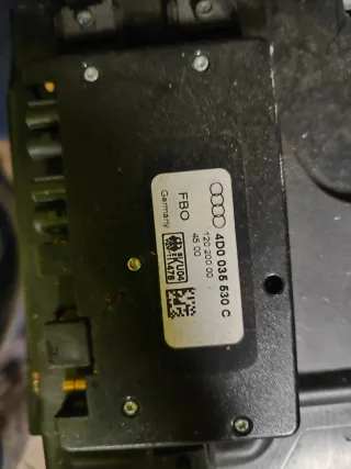 Navegador Audi A4 B5 2000 Cargador CD