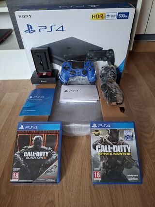 PS4 SLIM / PACCHETTO COMPLETO / SCATOLA / COMANDO / GIOCHI