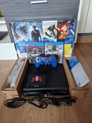PS4 SLIM / PACCHETTO COMPLETO / SCATOLA / COMANDO / GIOCHI