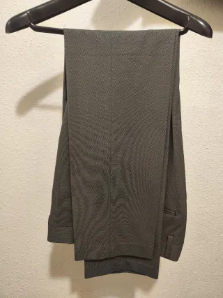 Traje de tres piezas DR&N – Talla 48 – Como nuevo