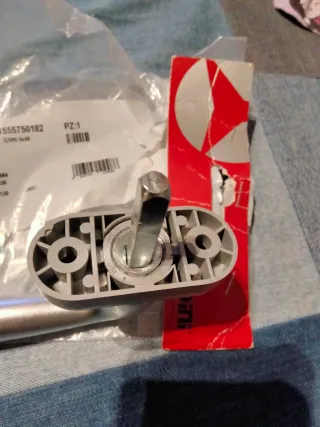 Maniglia per finestre Ghidini