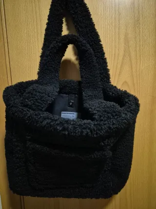 Bolso de Hombro Borrego Negro