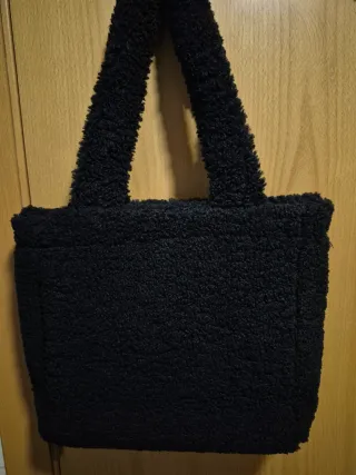 Bolso de Hombro Borrego Negro