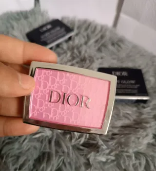 Dior Polvos Rosas con Logo