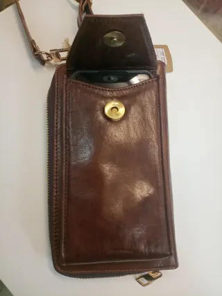 Cartera y funda móvil cuero marrón