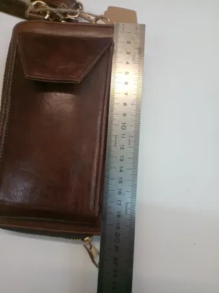 Cartera y funda móvil cuero marrón