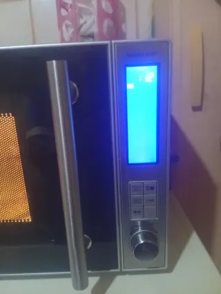 Microondas SilverCrest SMR 900 C2  .