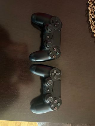 PS4 (PlayStation 4) Nera + 2 Controller + Base + 8 Giochi
