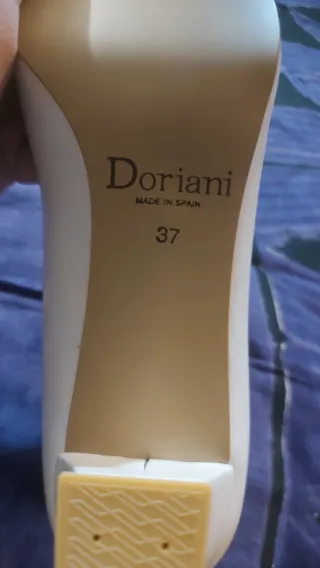 Zapatos de salón Doriani blancos 37