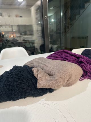 Pack 3 bufandas negras y moradas