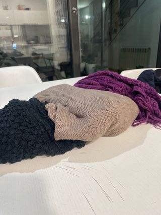 Pack 3 bufandas negras y moradas