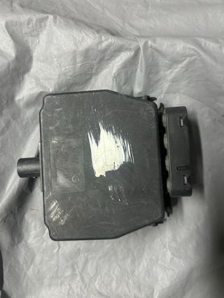 Centralita admisión SEAT Ibiza 6L FR 1.9 TDI