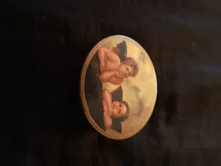 Broche Camafeo Dorado y Rojo