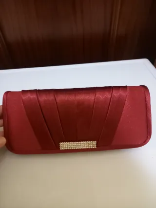 Pochette bordeaux con strass
